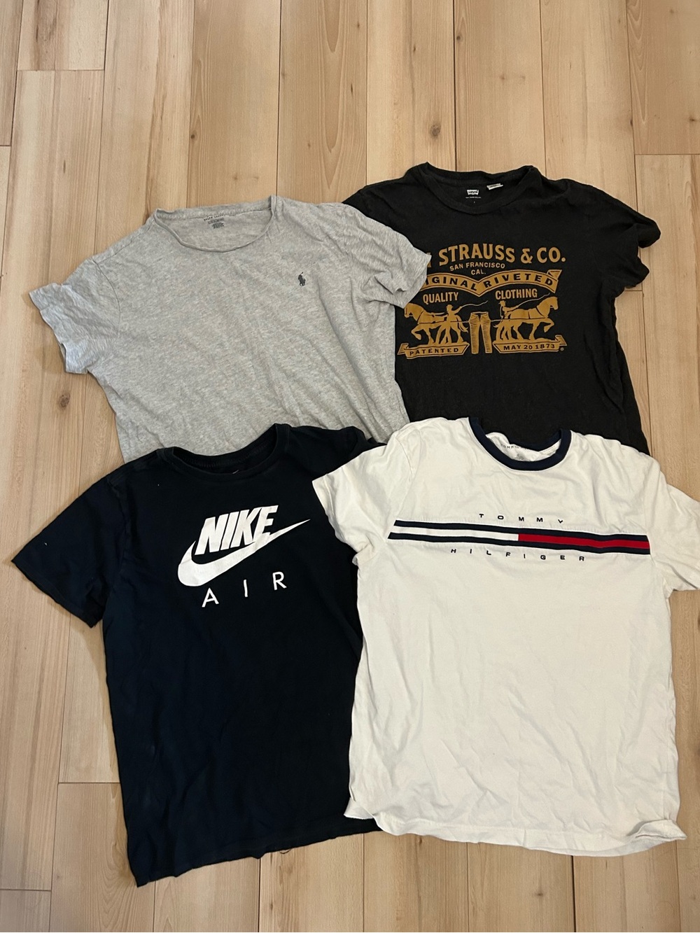 4 Shirts Bundle - Levis Nike Ralph Lauren Tommy Hilfiger